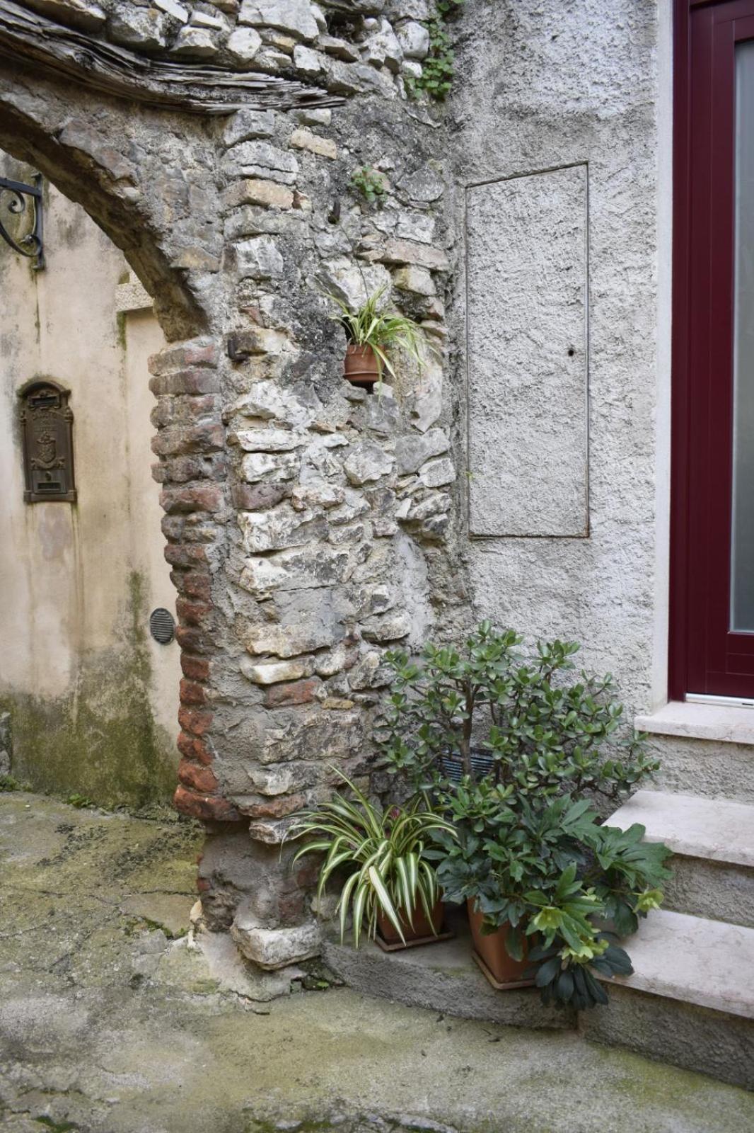 Appartamento Anna Brenzone sul Garda Dış mekan fotoğraf